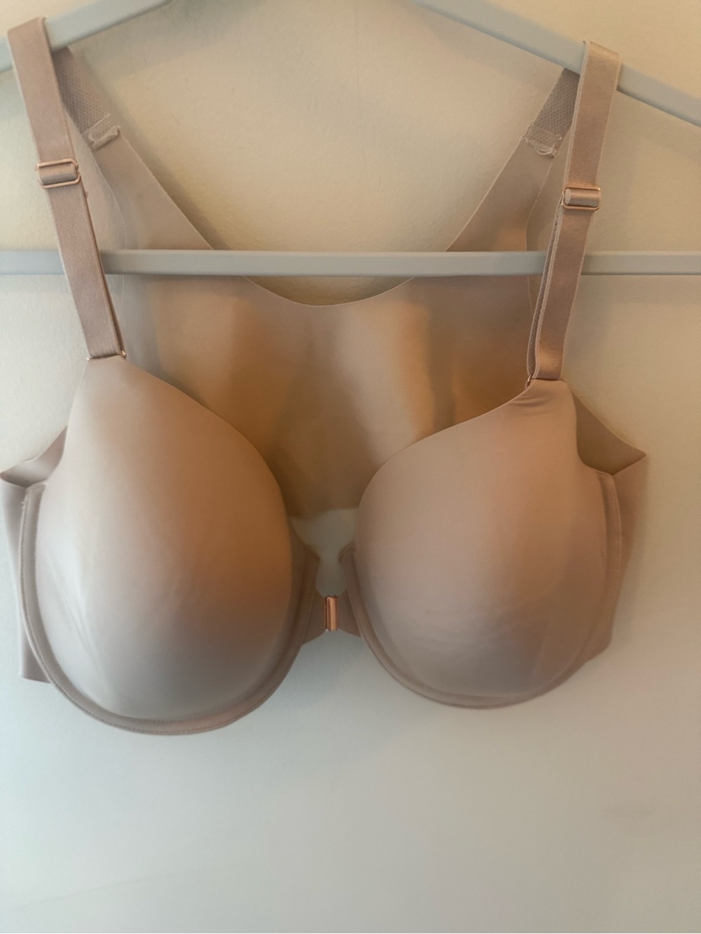 Soma vanishing 360 Perfect coverage front closure 40D beige